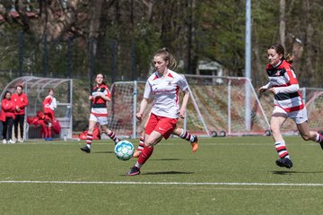 Bild 198 - wCJ Walddoerfer - Altona 93 : Ergebnis: 0:1